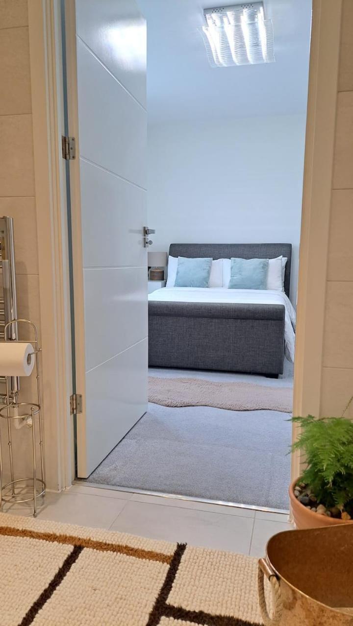 Cozy Double Room With Large En Suite Near Canary Wharf London With Amazing Views In A Shared Apartment Eksteriør bilde